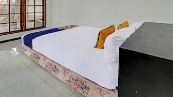 Economy Double Room | Free WiFi, bed sheets