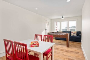 Unclassified image, 5 of 50, button