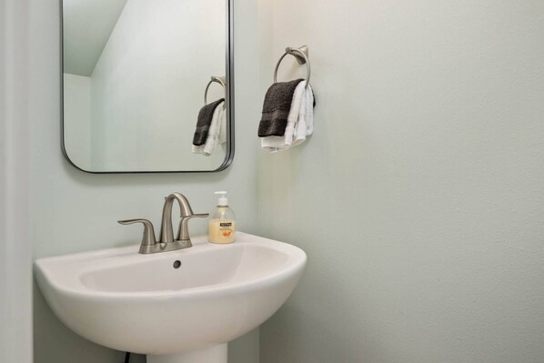 Unclassified image, 1 of 50, button