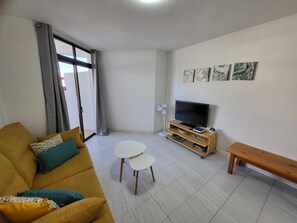 TV - Summerland Studio (Los Cristianos)