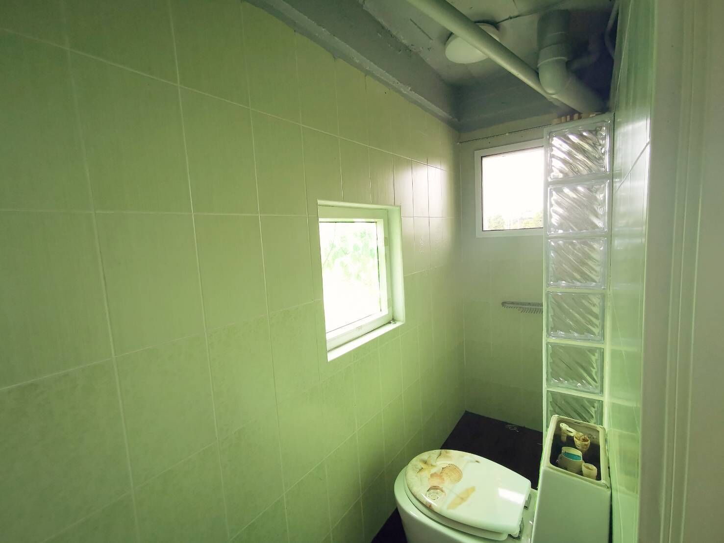 Standard Apartment | Bathroom