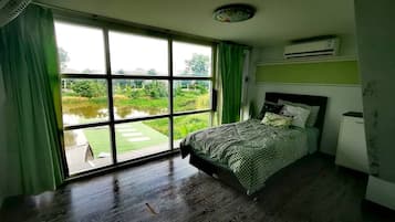 Standard Apartment | 3 bedrooms, blackout drapes, free WiFi