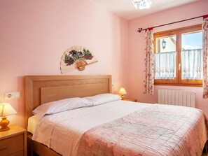 2 bedrooms, iron/ironing board, Internet, bed sheets - Ground level house with garden-HUTG-000283 (l'Escala)