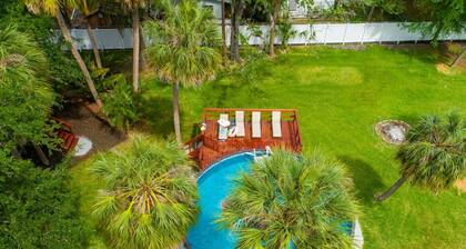 Stunning Tampa Bay Waterfront House w/Pool