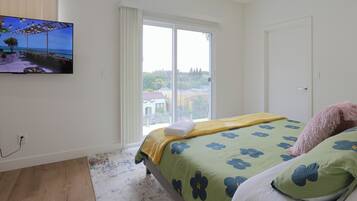 5 habitaciones, tabla de planchar con plancha y wifi gratis