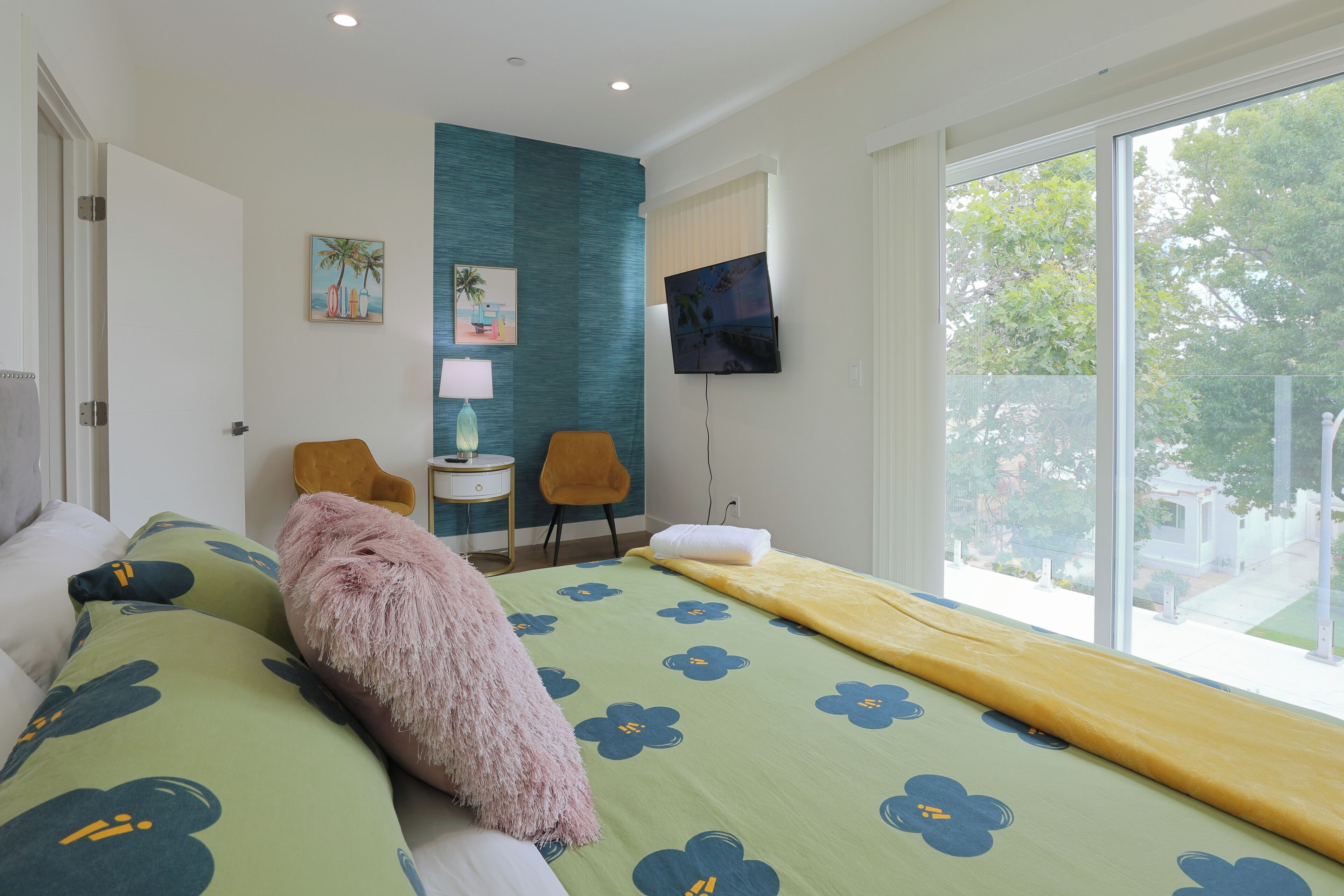 5 chambres, fer et planche à repasser, Wi-Fi gratuit, draps fournis