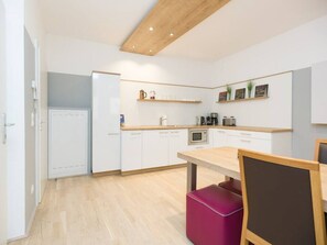 Fridge, microwave, stovetop, coffee/tea maker - Downtown Apartment Loft Style (Vienna)