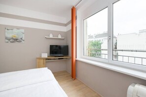 1 室のベッドルーム、デスク、アイロン / アイロン台、WiFi
