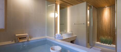 Private Double Room | Bathroom
