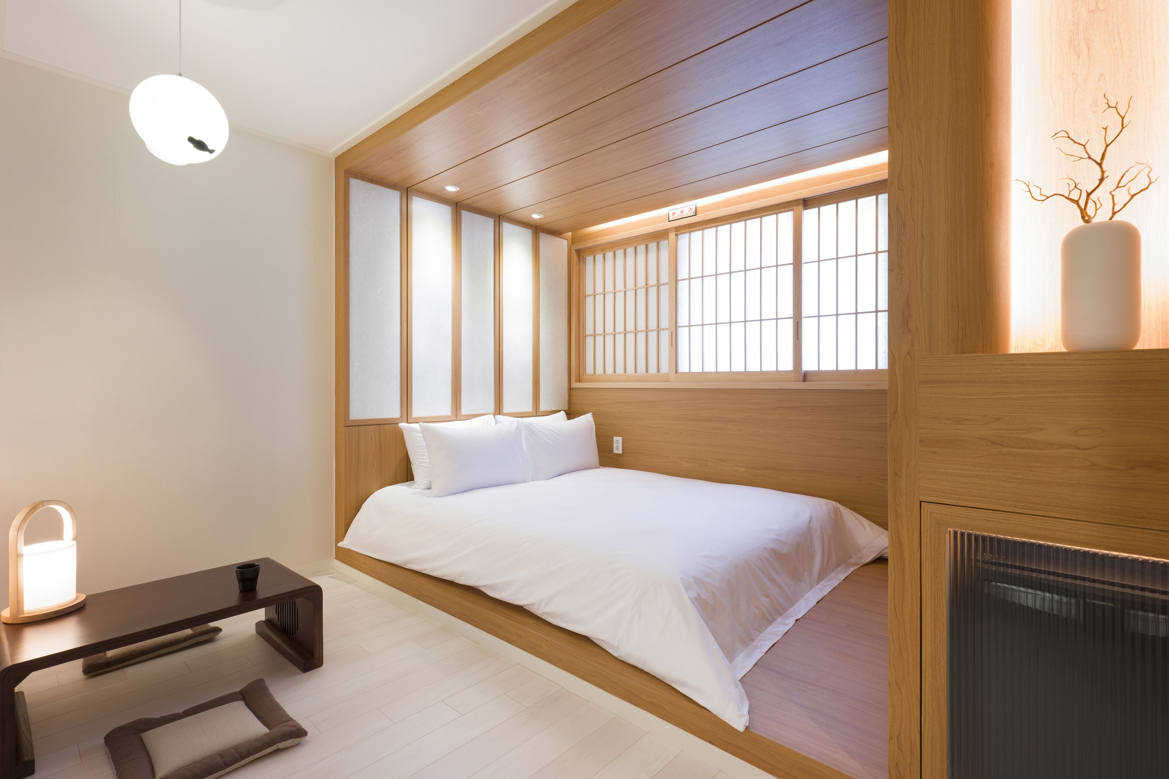 Private Double Room | Soundproofing, free WiFi, bed sheets