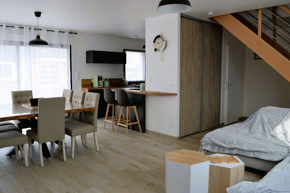 Interior - La Mer Veille, new house with garden (Courseulles-sur-Mer)