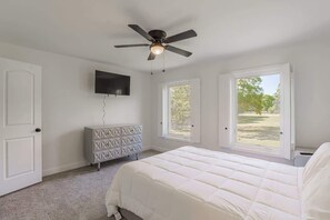 4 Schlafzimmer, Bügeleisen/Bügelbrett, WLAN, Bettwäsche