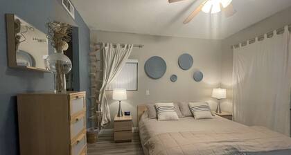 104 Newly Remodeled Super Clean Condominium - Minutes from the Strip