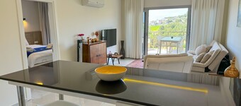 Lavender Forestview – Sea View & Balcony for a Relaxing Getaway