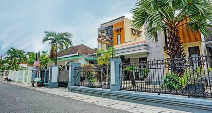 OYO Life 91814 Griya Asoka Syariah