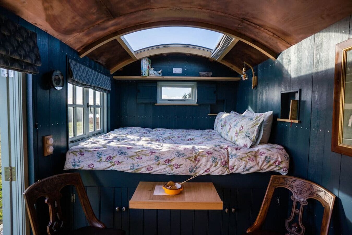 1 slaapkamer, een bureau, gratis wifi, beddengoed