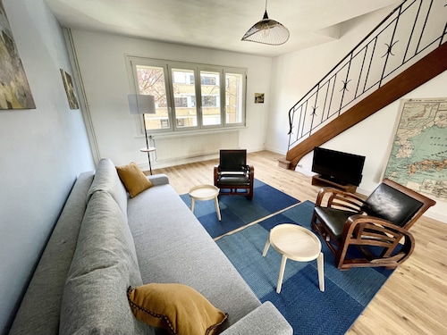 Belle maison avec grand jardin et garage