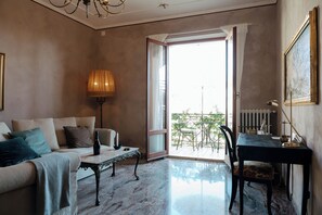 Deluxe-dobbeltværelse | Individuel indretning, strygejern/strygebræt, gratis Wi-Fi, sengetøj