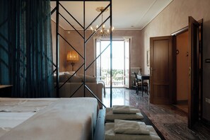 Deluxe Double Room | Individually furnished, iron/ironing board, free WiFi, bed sheets