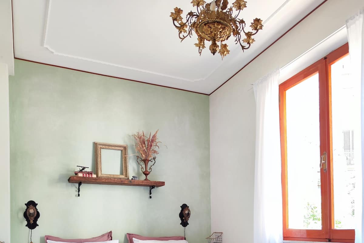Standard Double Room, Shared Bathroom