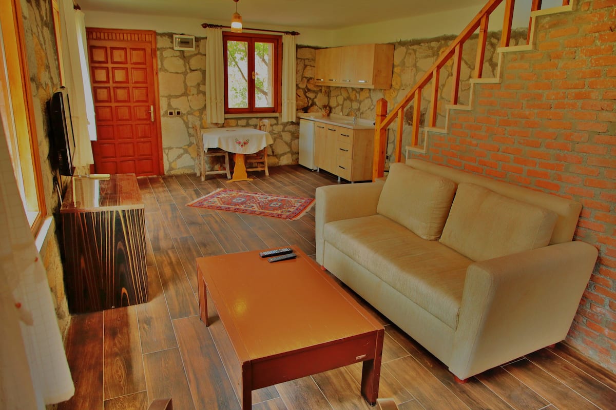 Lilyum | 1 habitación, sábanas de algodón egipcio y ropa de cama de alta calidad