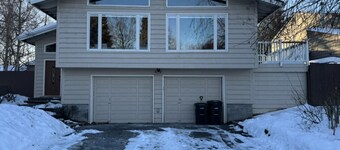 3 Bedroom Home sleeps 12