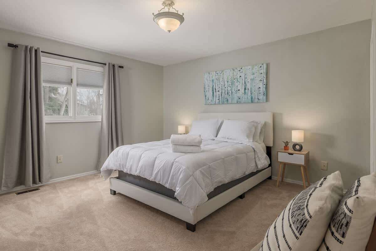 3 bedrooms, iron/ironing board, travel cot, WiFi