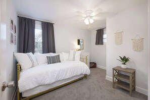 4 bedrooms, iron/ironing board, travel cot, free WiFi