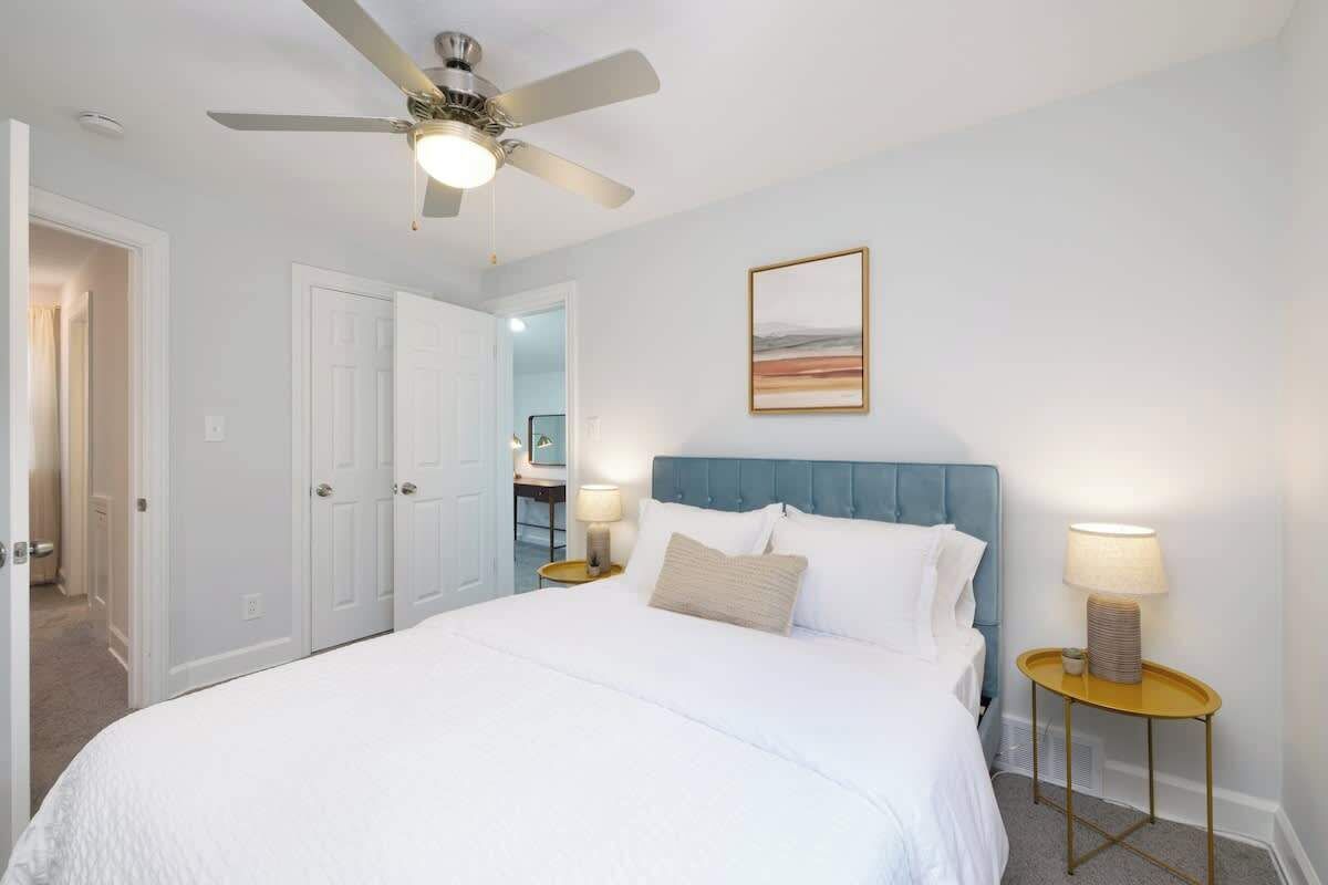 7 chambres, fer et planche à repasser, lit parapluie, Wi-Fi gratuit