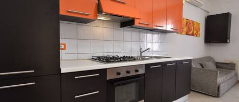 Microwave, oven, highchair