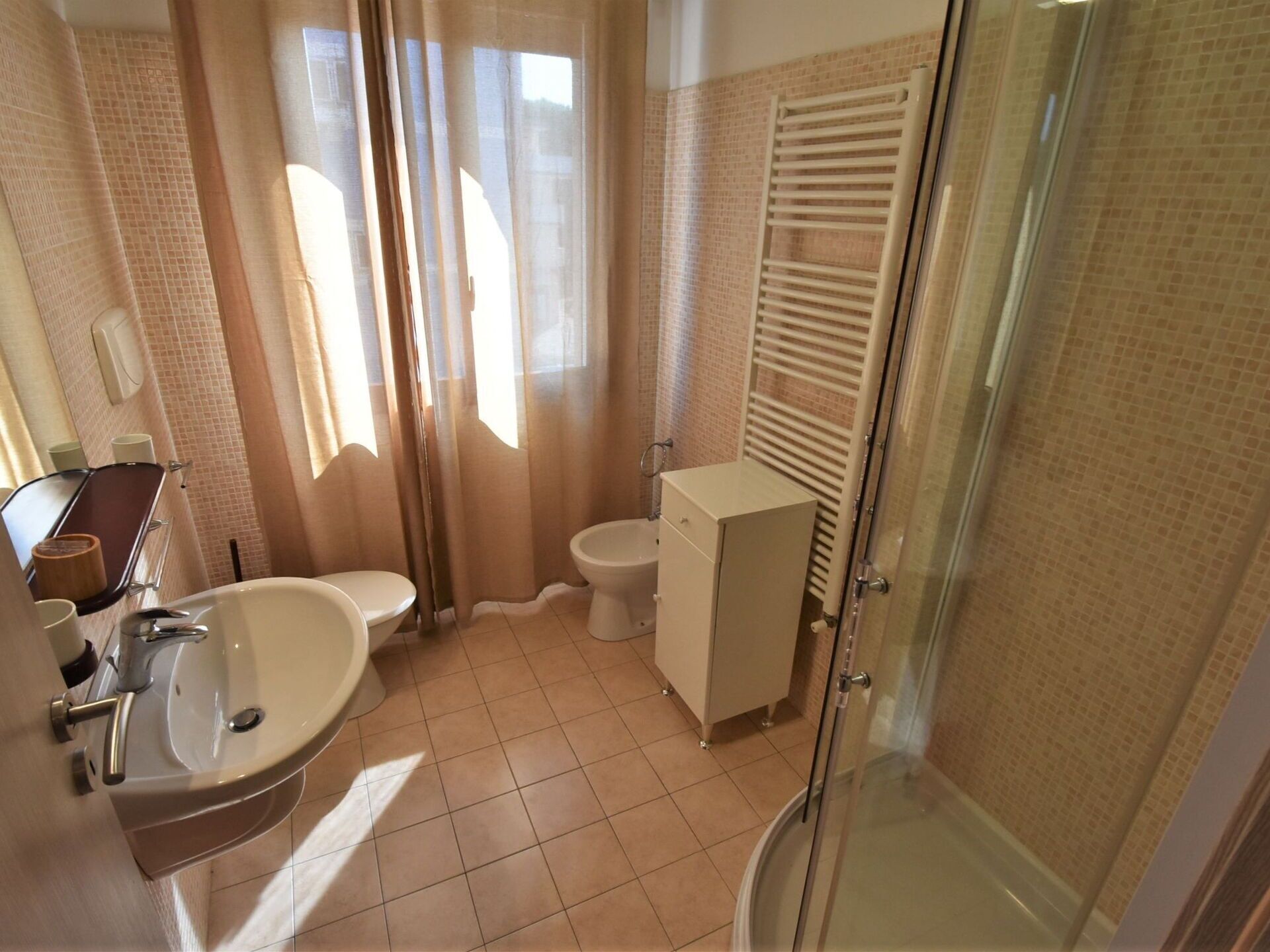 Cosy apartment for 4 people with A/C, WIFI, TV, pets allowed and parking