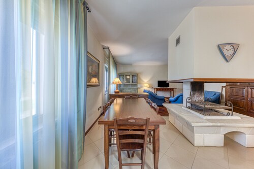 Apartment 'Guardiana Del Castello' with Sea View, Wi-Fi and Air Conditioning
