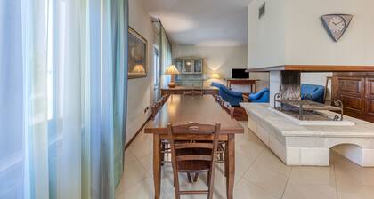 Appartement 'Guardiana Del Castello' avec vue sur la mer, Wi-Fi et climatisation