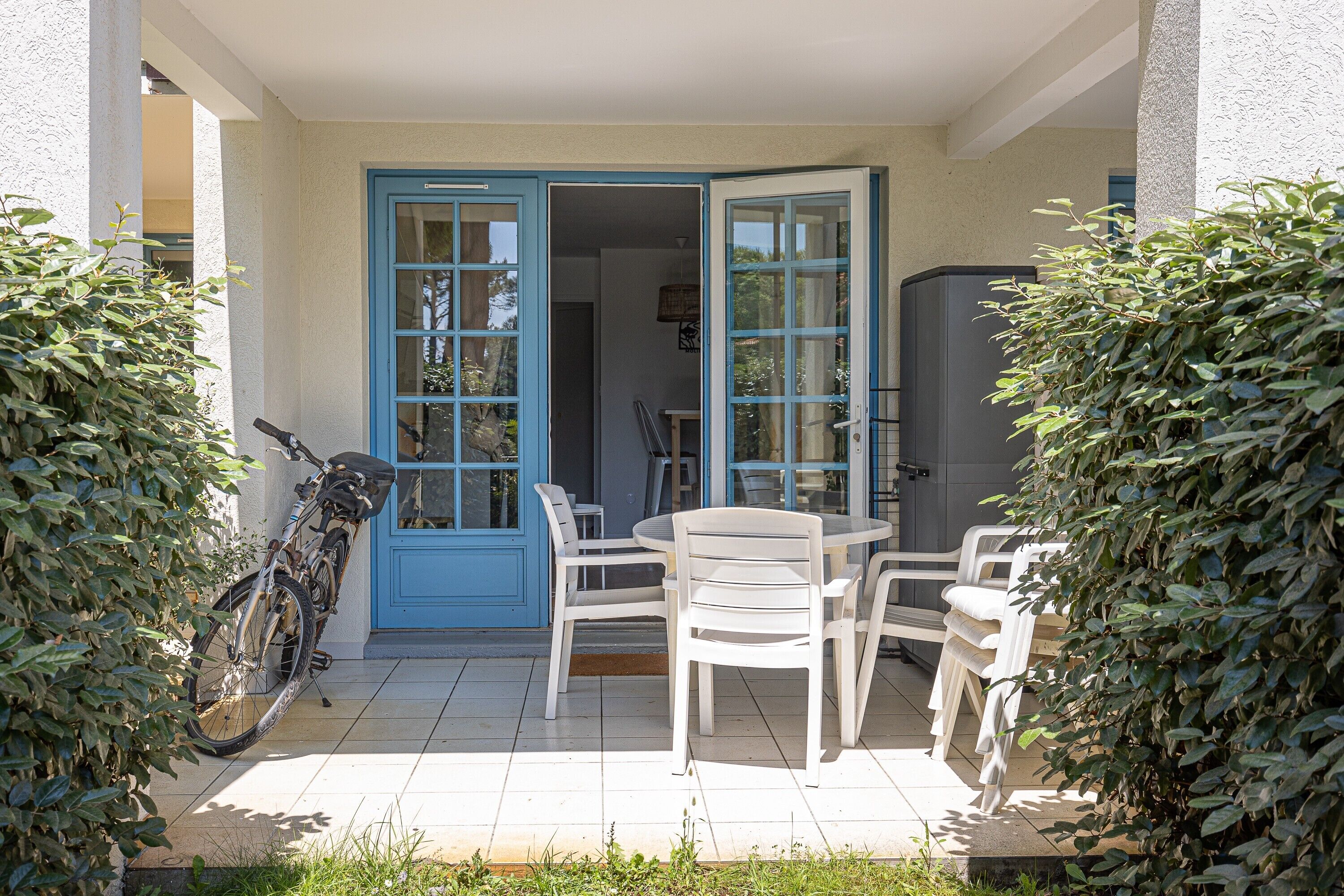 屋外ダイニングエリア