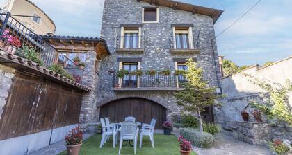 Holiday Home 'Teule 2' with Mountain View, Shared Pool and Wi-Fi