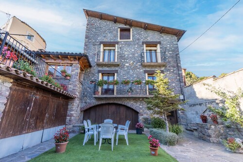 Holiday Home 'Teule 2' with Mountain View, Shared Pool and Wi-Fi