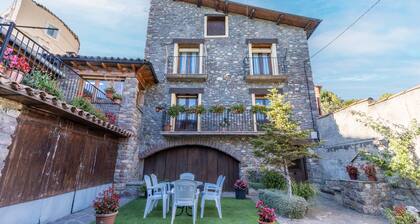 Holiday Home 'Teule 2' with Mountain View, Shared Pool and Wi-Fi