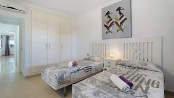 2 Schlafzimmer, Bügeleisen/Bügelbrett, kostenloses WLAN, Bettwäsche