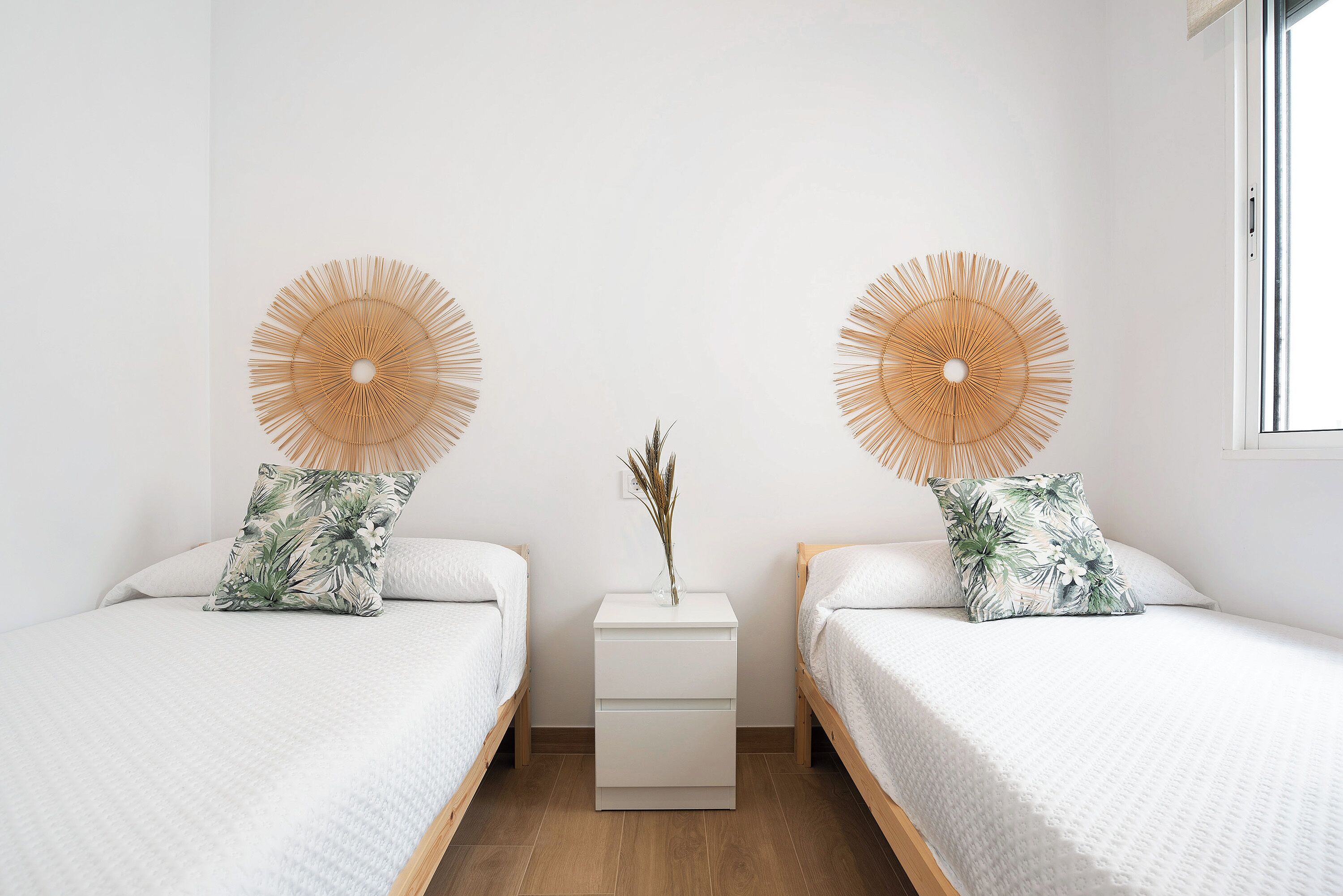 2 dormitorios, tabla de planchar con plancha, wifi gratis y ropa de cama