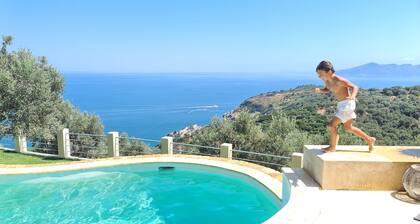 Villas With Private Pool And Amazing Sea View close to Skiathos Town - Olivia 1