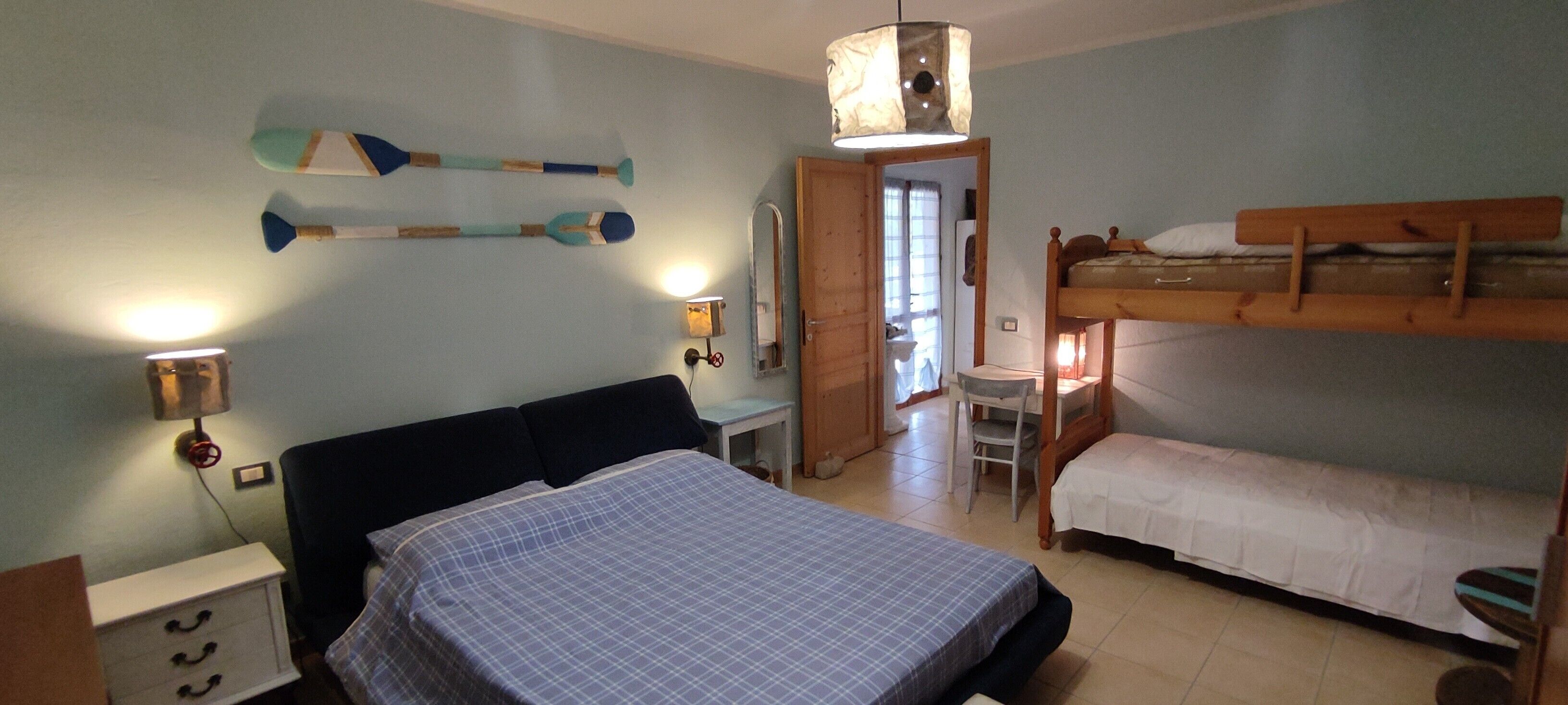 1 bedroom, bed sheets