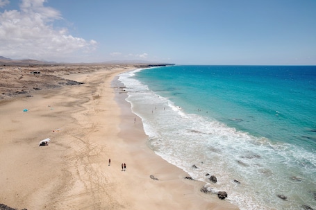 Beach. Vacation Home 'Ca Lajares' with Mountain View, Private Terrace and Wi-Fi