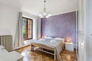 3 quartos, ferros/tábuas de passar roupa, Wi-Fi de cortesia