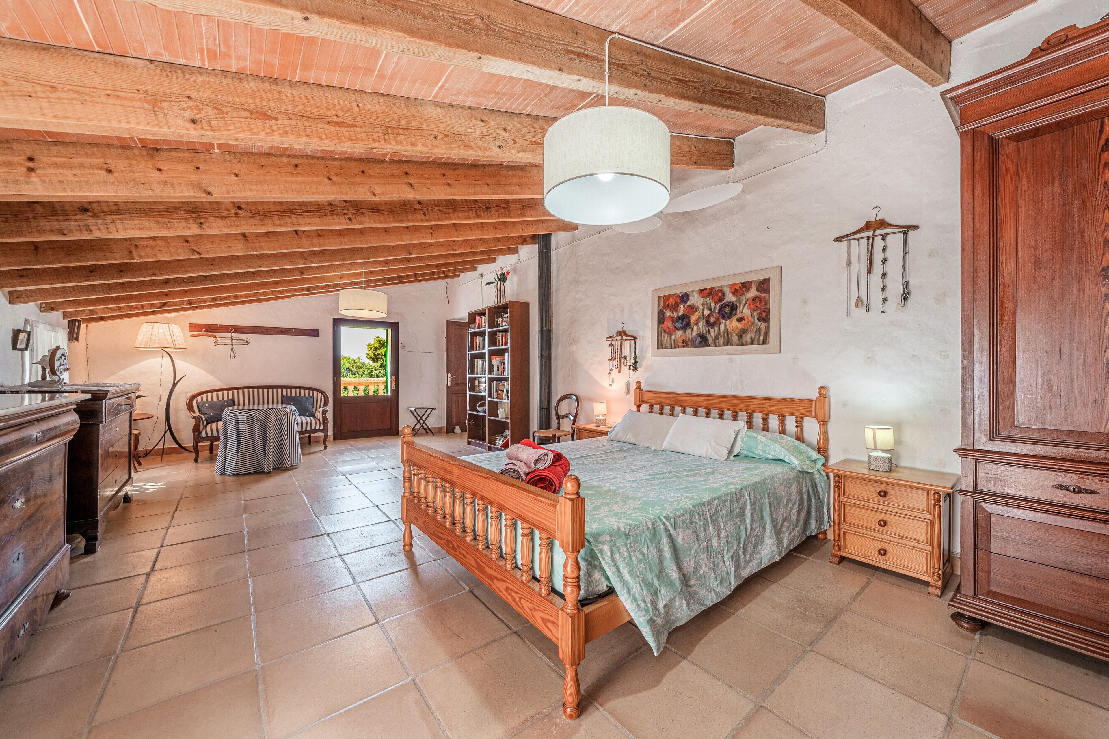 5 Schlafzimmer, Bügeleisen/Bügelbrett, kostenloses WLAN, Bettwäsche