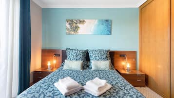 1 dormitorio, tabla de planchar con plancha, wifi gratis y ropa de cama