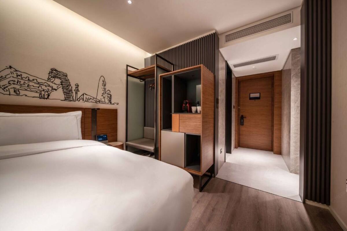Chambre Double Supérieure | Articles gratuits dans le mini-bar, coffres-forts dans les chambres