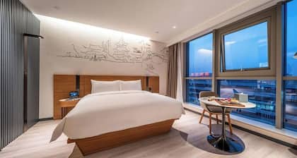 UrCove By Hyatt Nanjing South Railway
