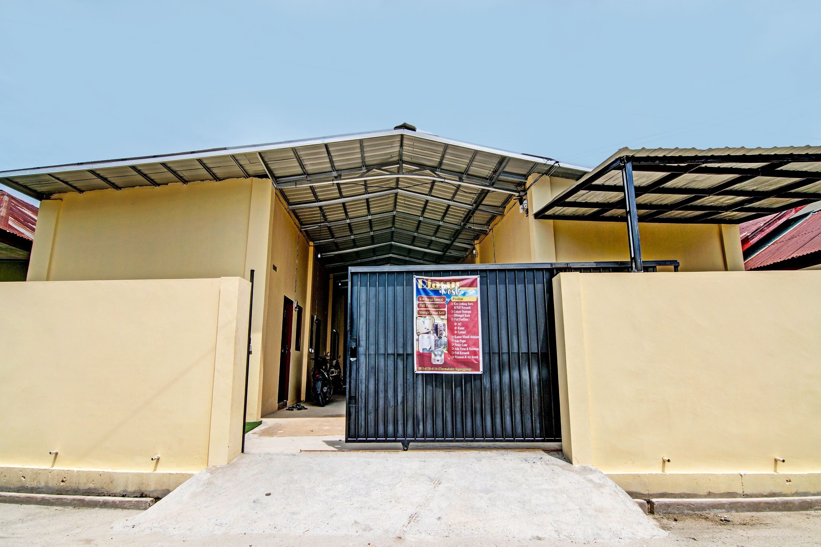 OYO 91835 Djasur Kost