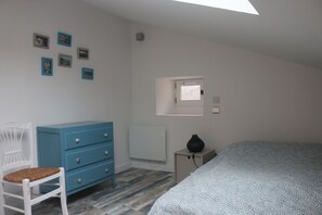3 Schlafzimmer, Bügeleisen/Bügelbrett, Reisekinderbett, WLAN