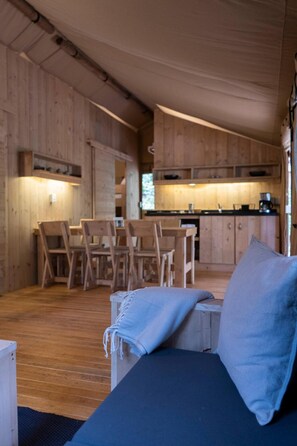Studio | 2 bedrooms, Internet